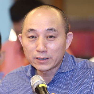 左立-北京大學(xué)人民醫(yī)院腎內(nèi)科主任、教授、博士生導(dǎo)師