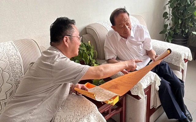 國醫(yī)大師傳承人與艾詩特建聯(lián)合作創(chuàng)新名方，獲國醫(yī)大師高度認(rèn)可！